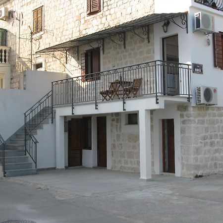 Apartment In Stone House On Seaside Kaštela 외부 사진