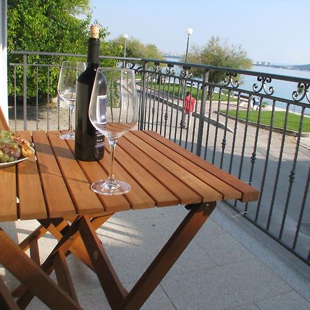 Apartment In Stone House On Seaside Kaštela 외부 사진