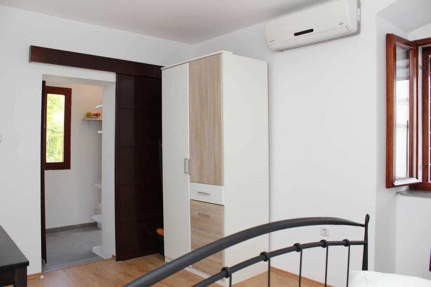 Apartment In Stone House On Seaside Kaštela 외부 사진