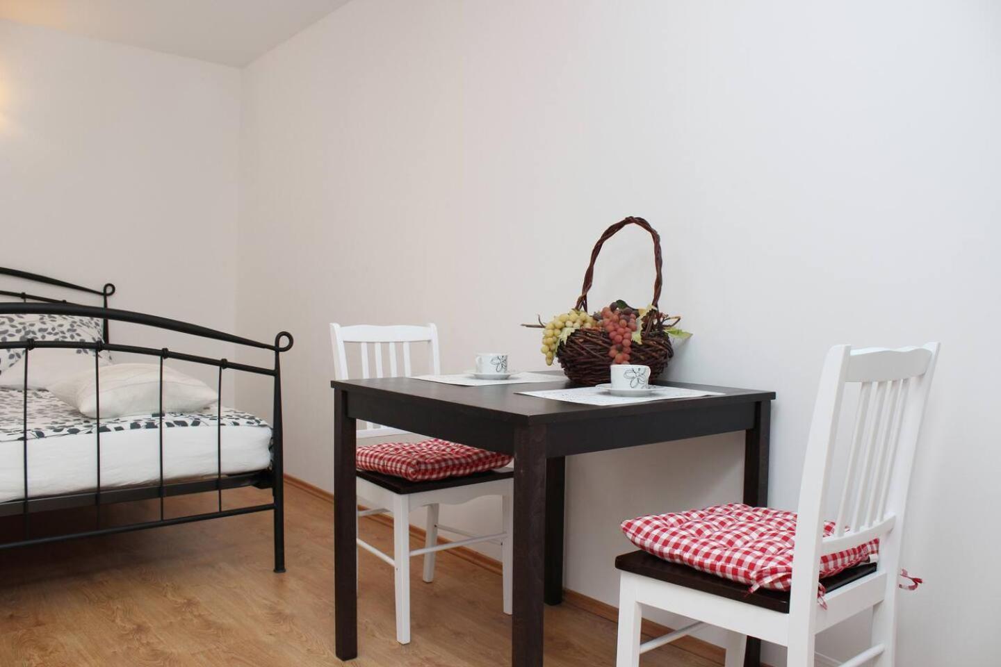 Apartment In Stone House On Seaside Kaštela 외부 사진
